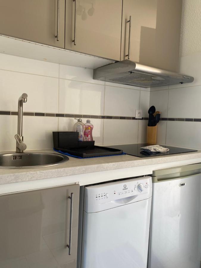 2 Bedrooms, 15 Min Walk To Beach, Ac, Pool & Fiber Internet In A Quiet, Private Gated Domain 5Kms To St Tropez Cogolin Luaran gambar