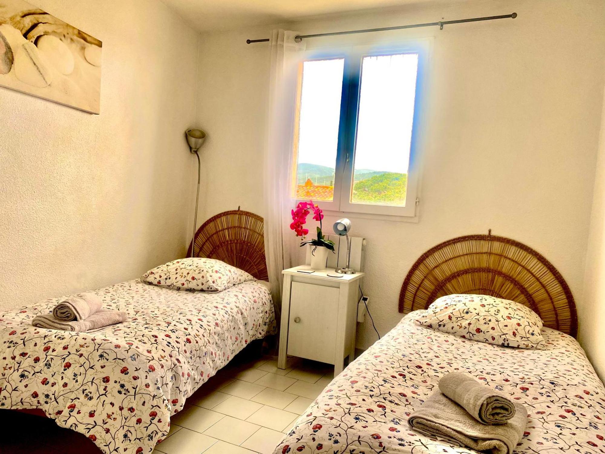 2 Bedrooms, 15 Min Walk To Beach, Ac, Pool & Fiber Internet In A Quiet, Private Gated Domain 5Kms To St Tropez Cogolin Luaran gambar