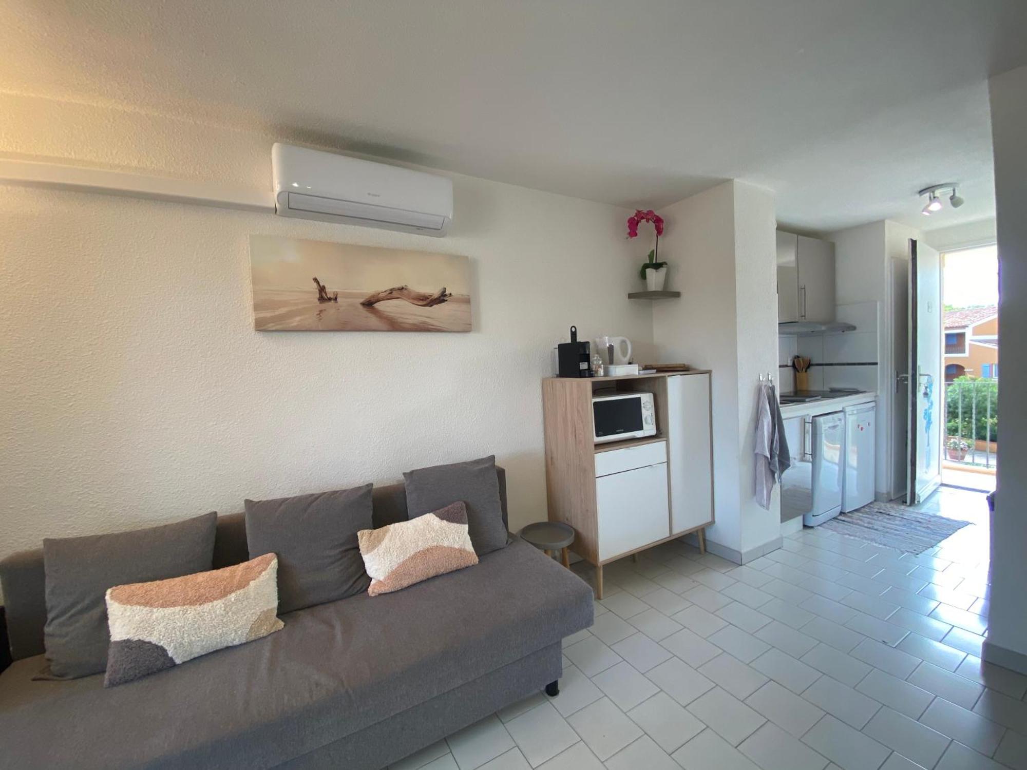 2 Bedrooms, 15 Min Walk To Beach, Ac, Pool & Fiber Internet In A Quiet, Private Gated Domain 5Kms To St Tropez Cogolin Luaran gambar